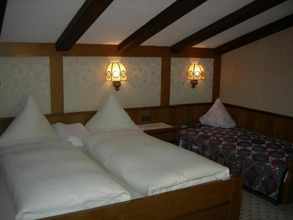 Hotel S'Hoamatl Höfen Habitación foto